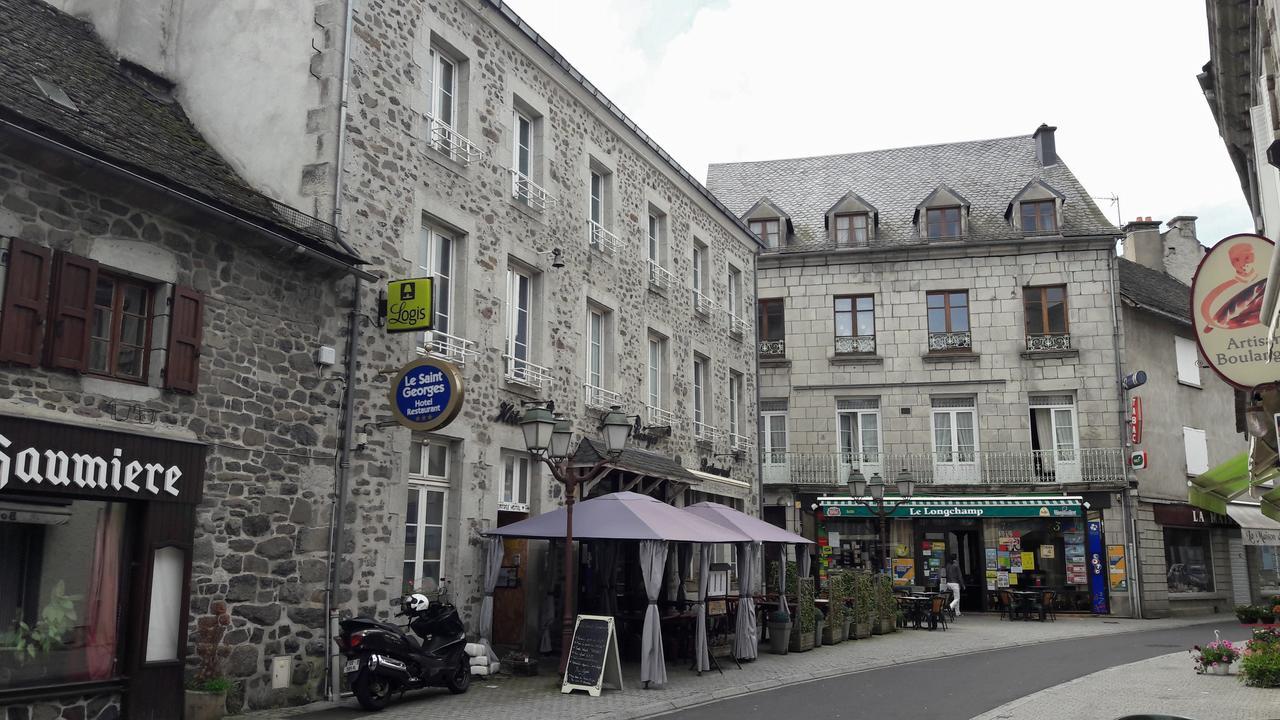 Hotel Le Saint Georges Riom-es-Montagnes ภายนอก รูปภาพ